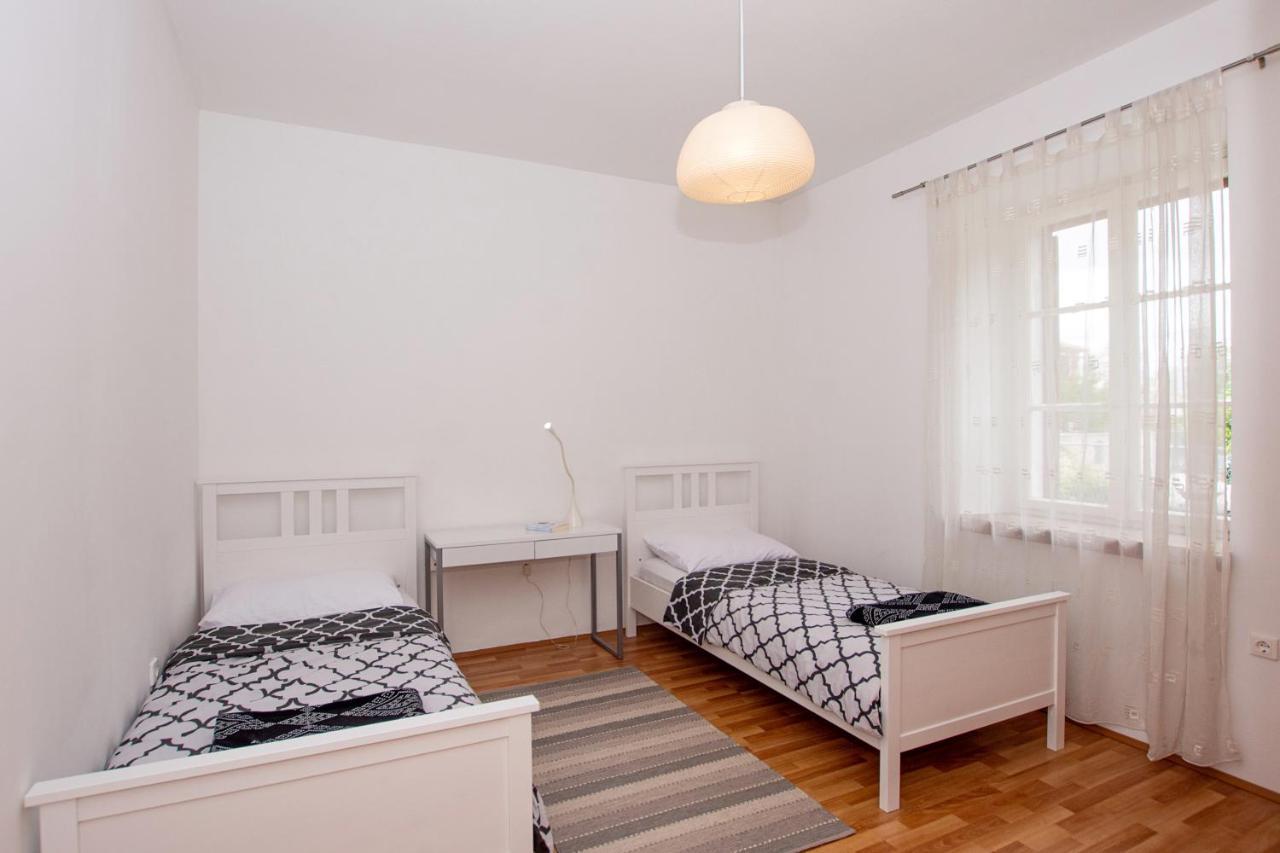 Dinos Place Apartment Zadar