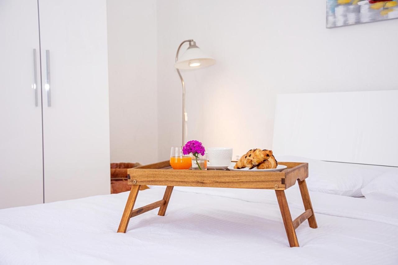 Dinos Place Apartament *